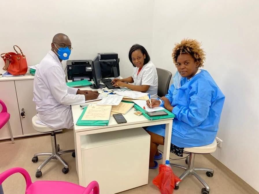 Consultation médicale en couple, service PMA